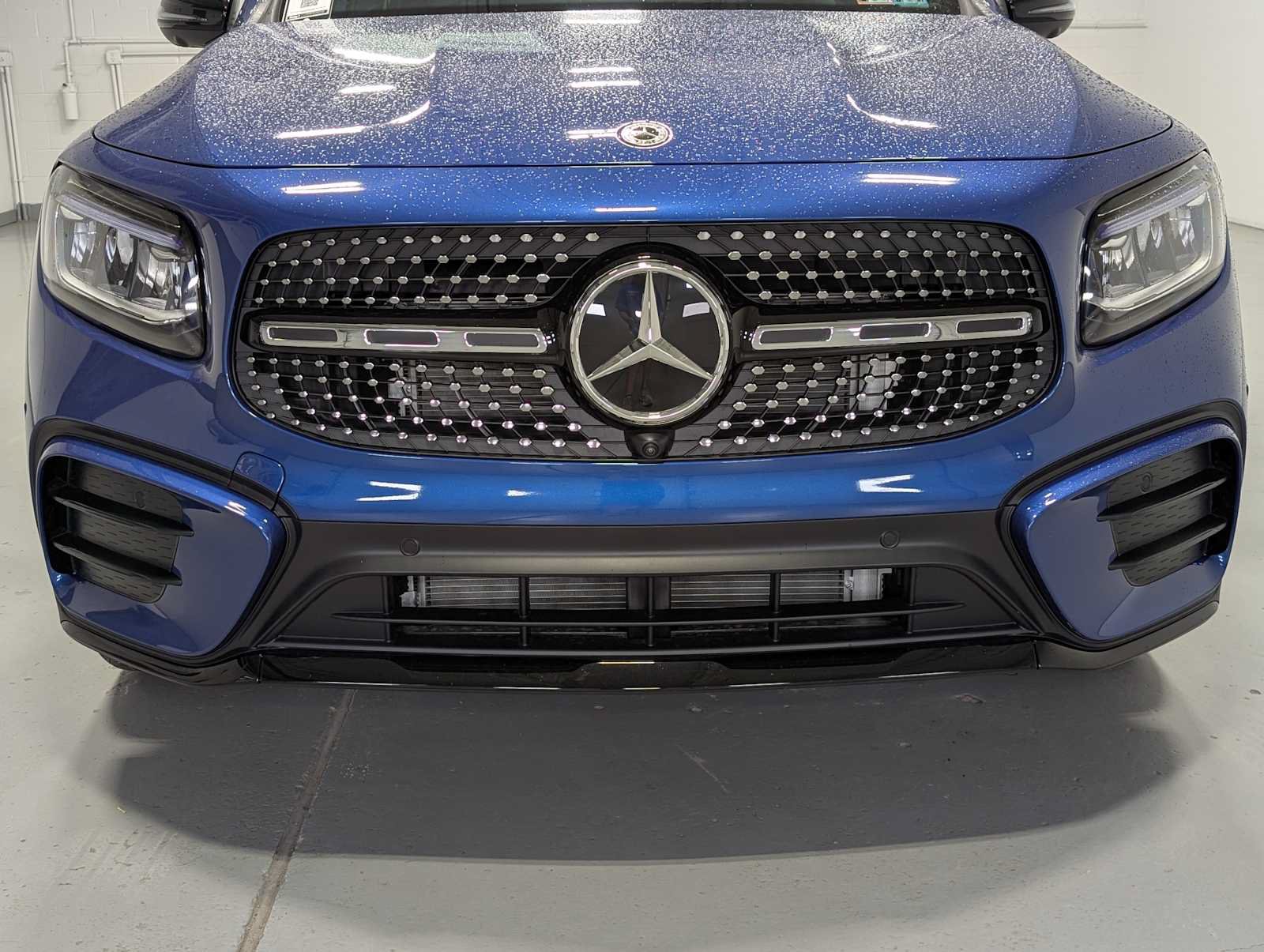 New 2026 Mercedes-Benz GLB 250 4MATIC image 2