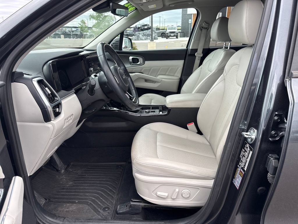 Used 2023 Kia Sorento SX AWD/4WD image 24