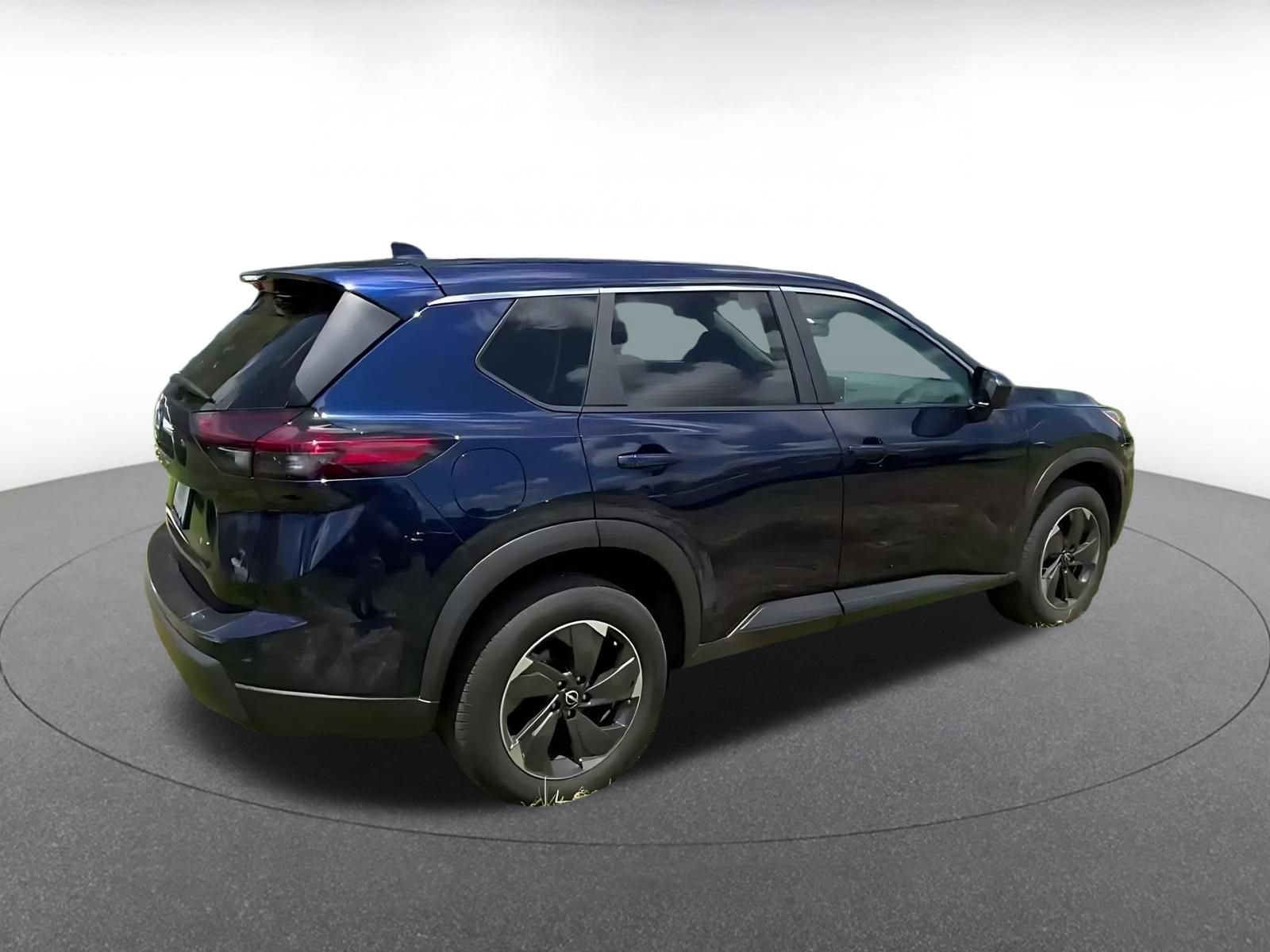 Used 2025 Nissan Rogue SV AWD/4WD image 14