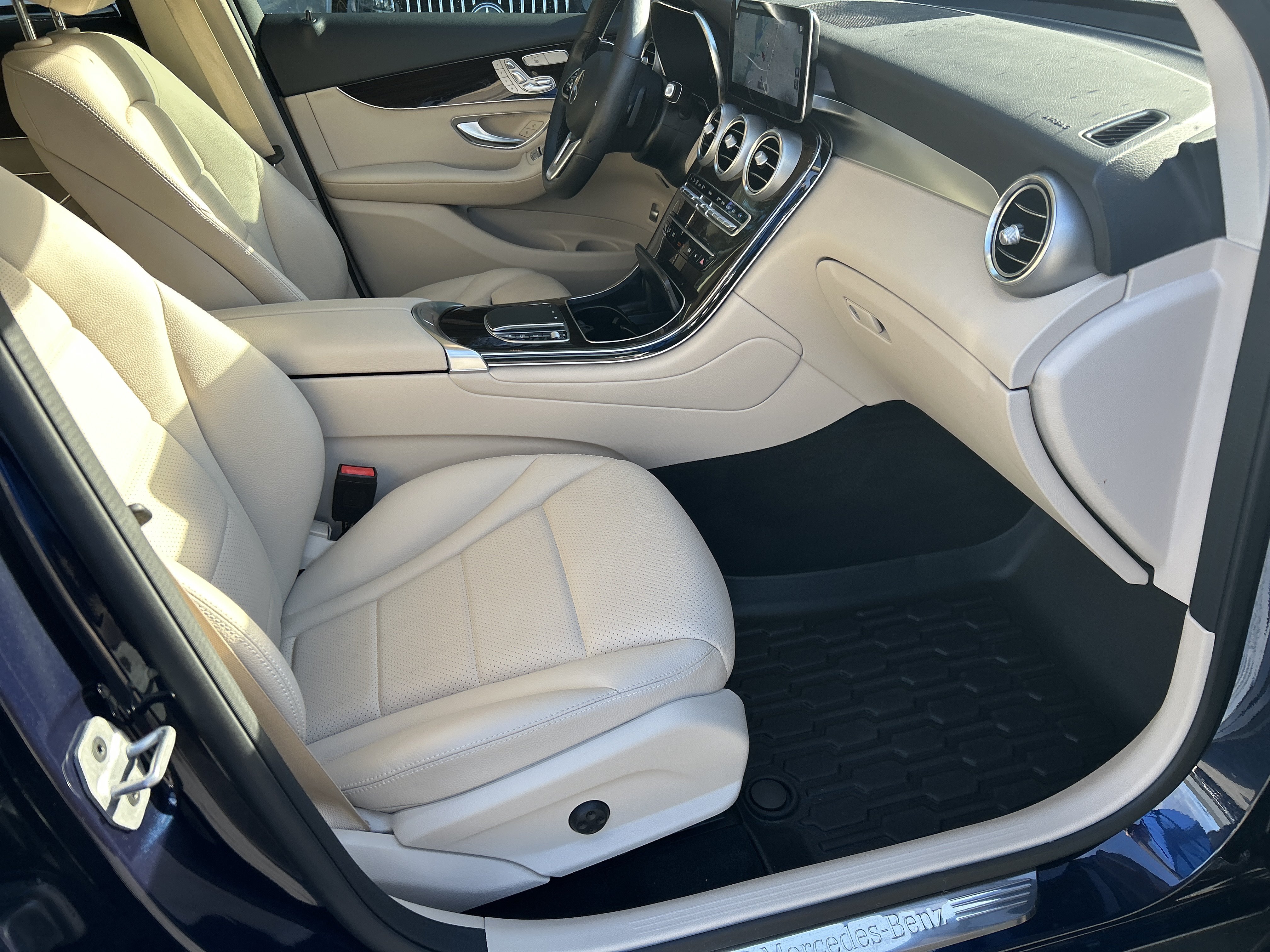 Certified 2021 Mercedes-Benz GLC 300 image 50