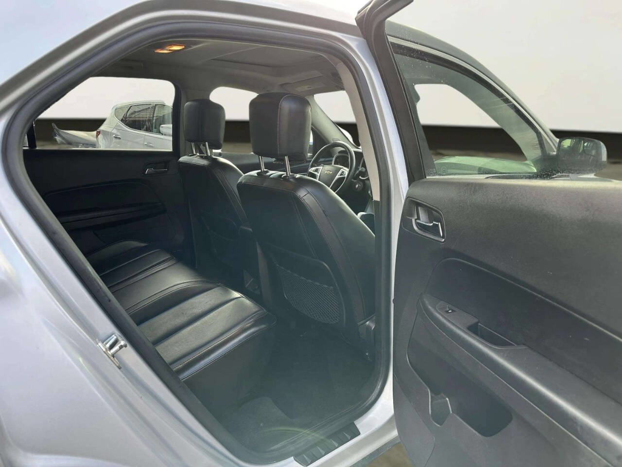 Used 2013 Chevrolet Equinox LTZ FWD image 18