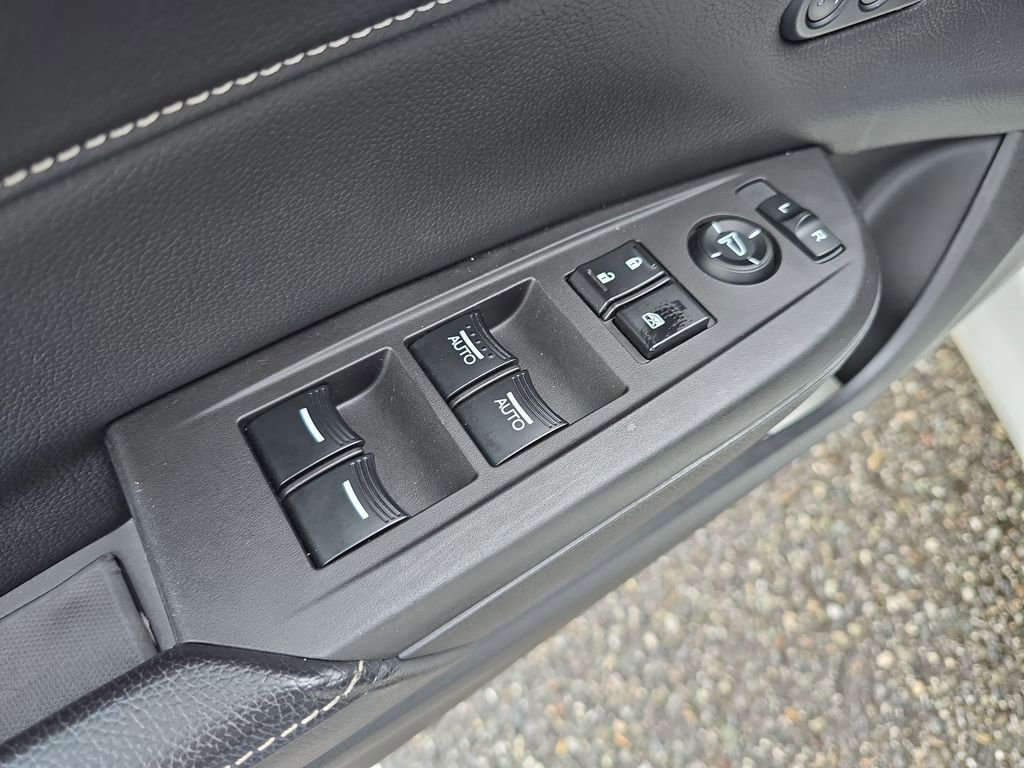 Used 2020 Acura ILX w/ Premium Package image 26