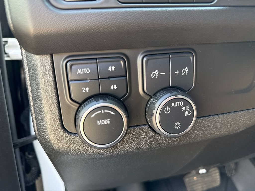 Certified 2024 Chevrolet Tahoe Premier w/ Premium Package 2 AWD/4WD image 22