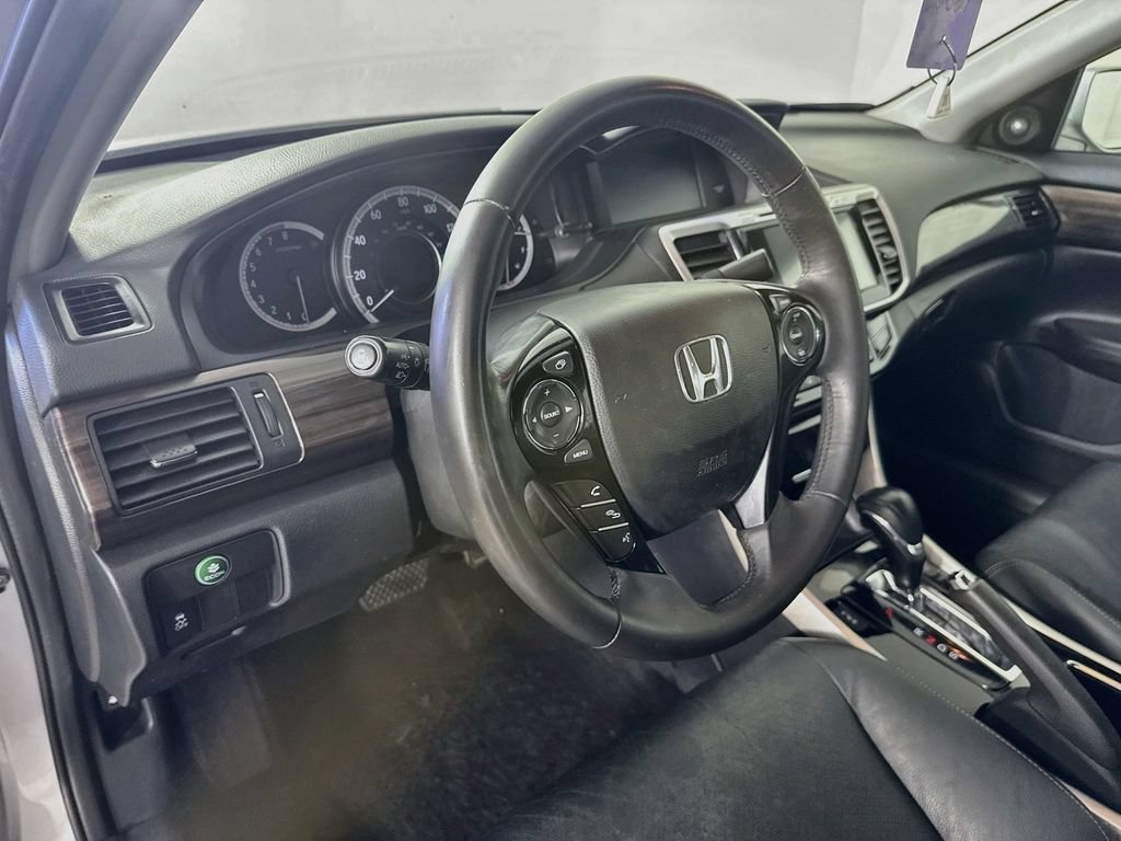 Used 2016 Honda Accord EX-L image 9