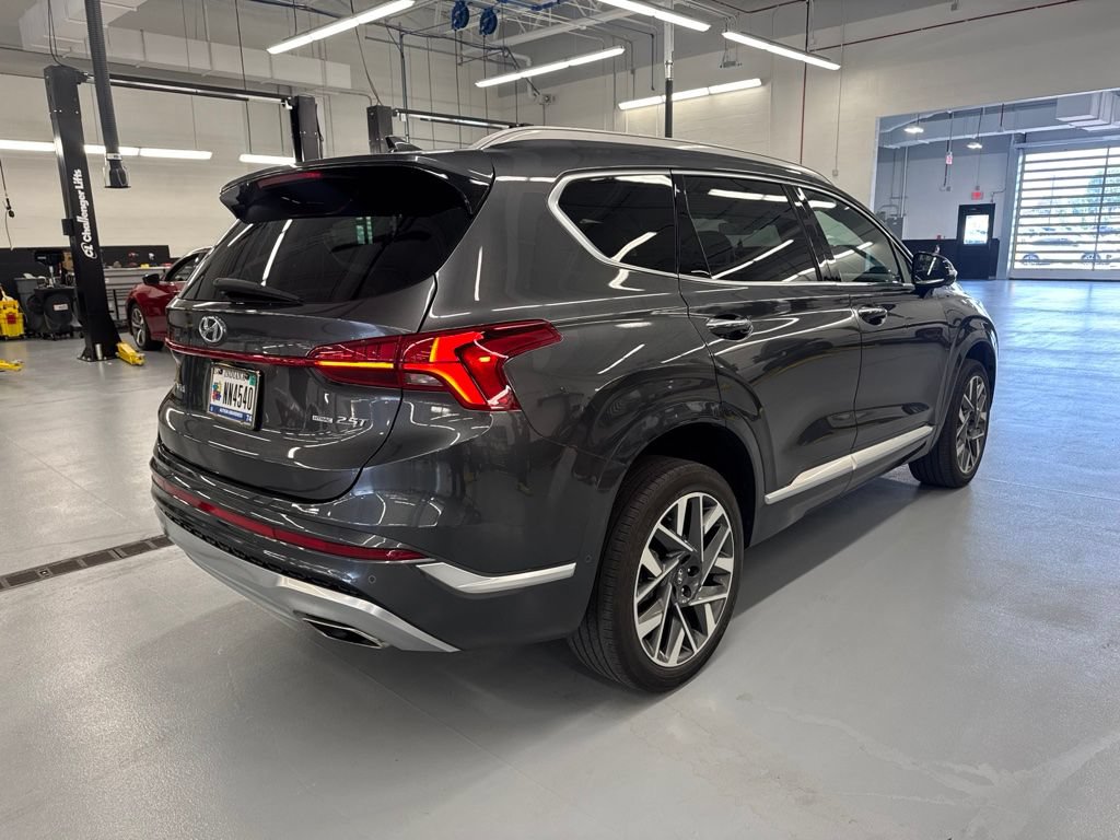 Used 2023 Hyundai Santa Fe Calligraphy AWD/4WD image 3