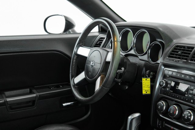 Used 2009 Dodge Challenger R/T RWD image 11