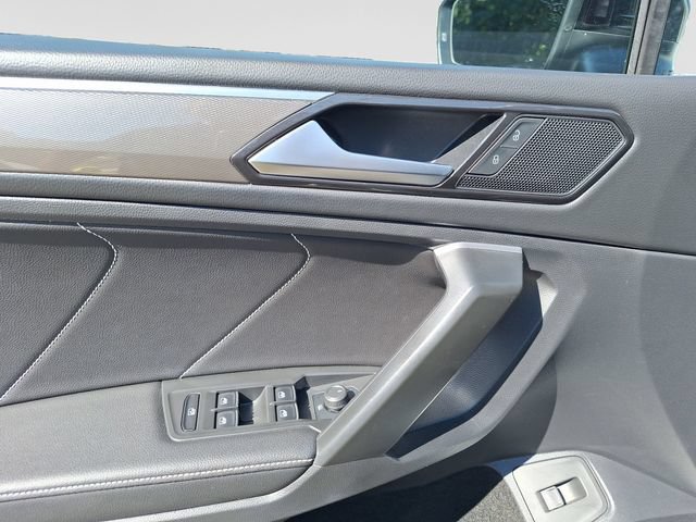 Certified 2024 Volkswagen Tiguan SE R-Line FWD image 10