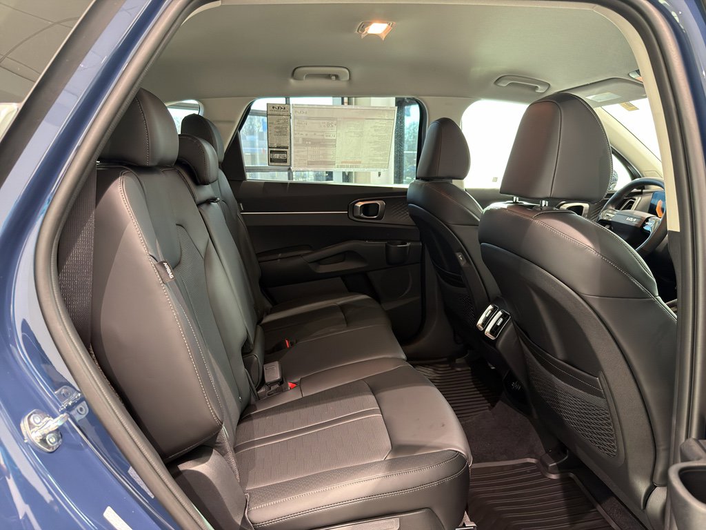 New 2026 Kia Sorento S image 21
