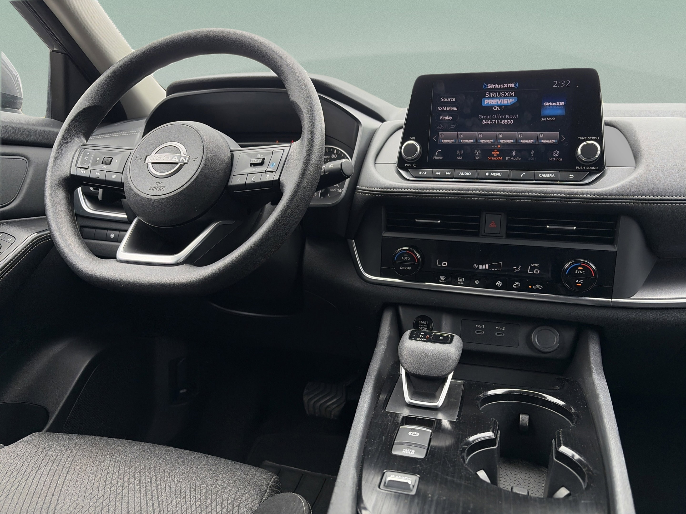 Used 2024 Nissan Rogue SV FWD image 10
