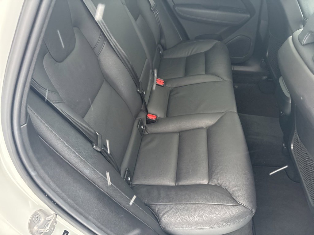 Certified 2024 Volvo XC60 B5 Plus image 45