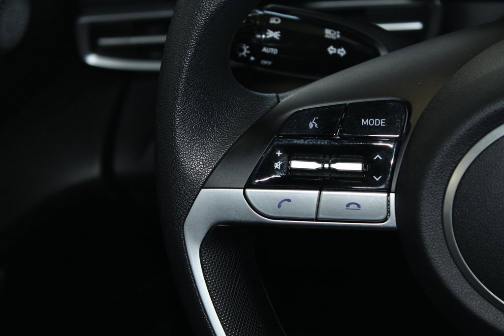 Used 2023 Hyundai Elantra SEL image 20