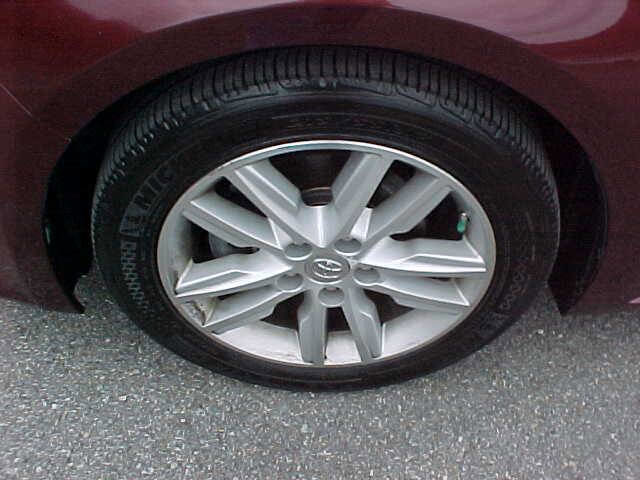 Used 2014 Toyota Avalon XLE Premium FWD image 5