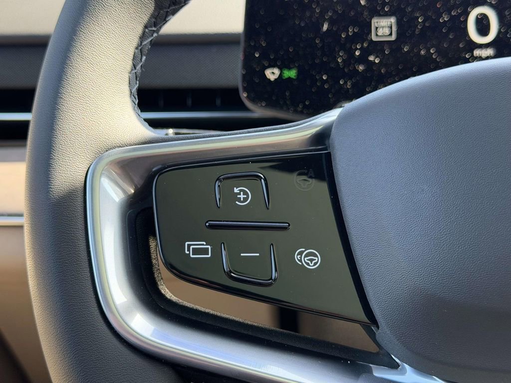 New 2026 Volvo EX90 Plus image 6