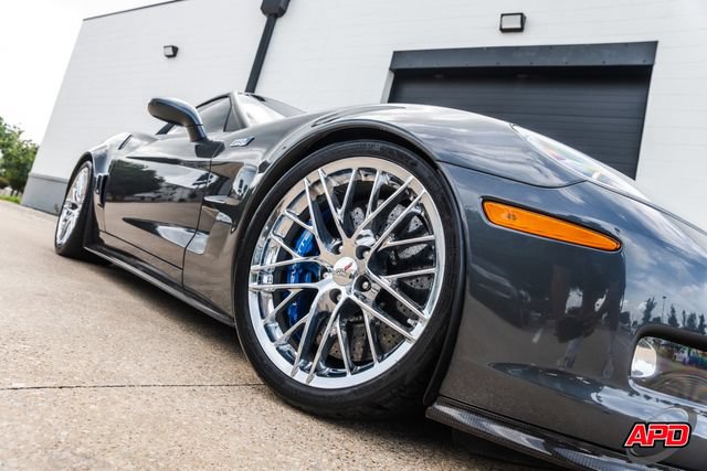 Used 2010 Chevrolet Corvette ZR1 w/ Preferred Equipment Group RWD image 28