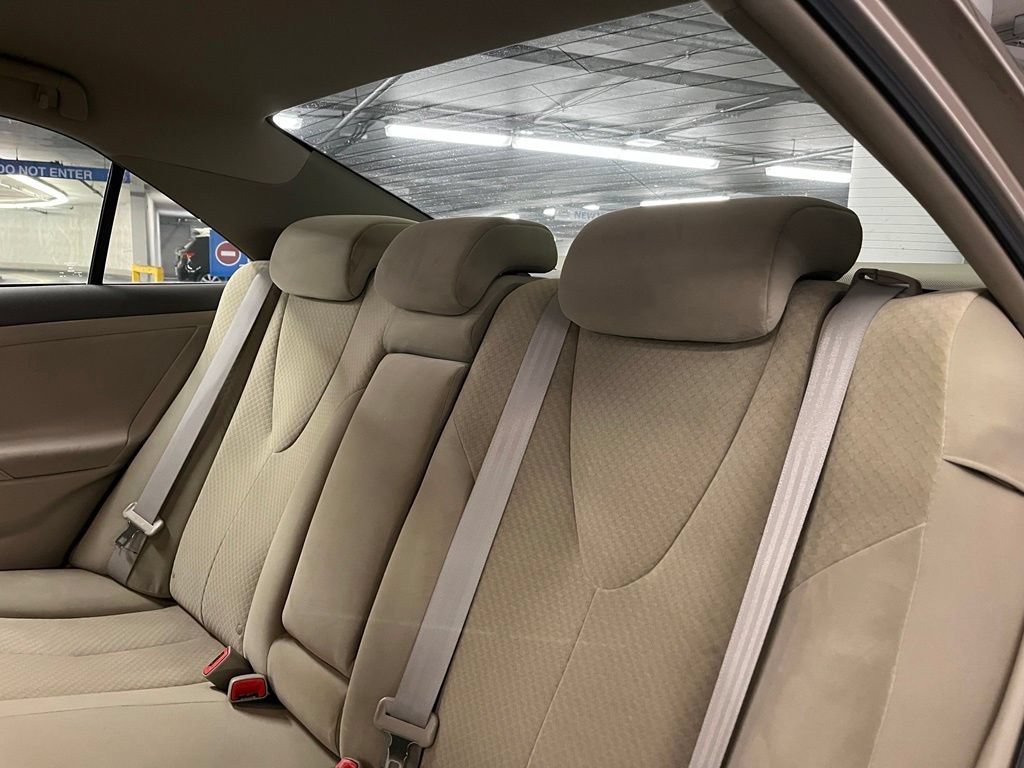 Used 2009 Toyota Camry LE FWD image 17
