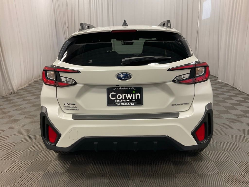 Used 2024 Subaru Crosstrek 2.0i Premium image 5