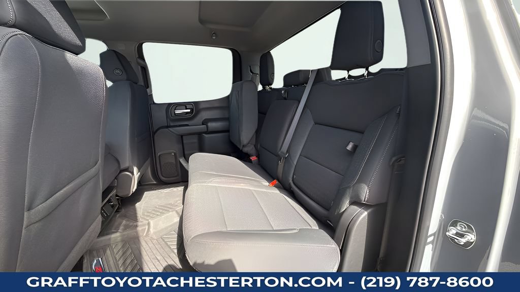 Used 2025 Chevrolet Silverado 1500 Custom Trail Boss w/ Dark Appearance Package AWD/4WD image 24