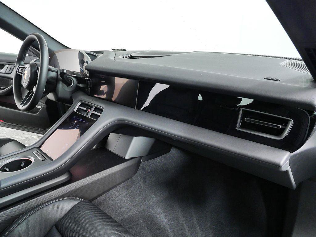 New 2026 Porsche Taycan 4S AWD/4WD image 26