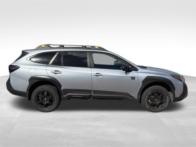 Used 2022 Subaru Outback Wilderness w/ Wilderness Package AWD/4WD image 11