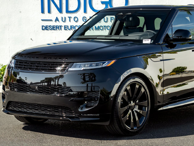 New 2026 Land Rover Range Rover Sport Dynamic SE AWD/4WD image 2