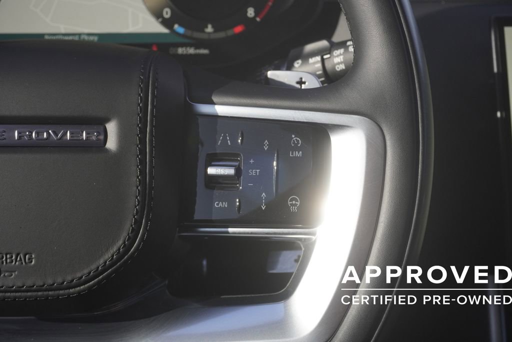 Used 2025 Land Rover Range Rover Long Wheelbase SE image 13