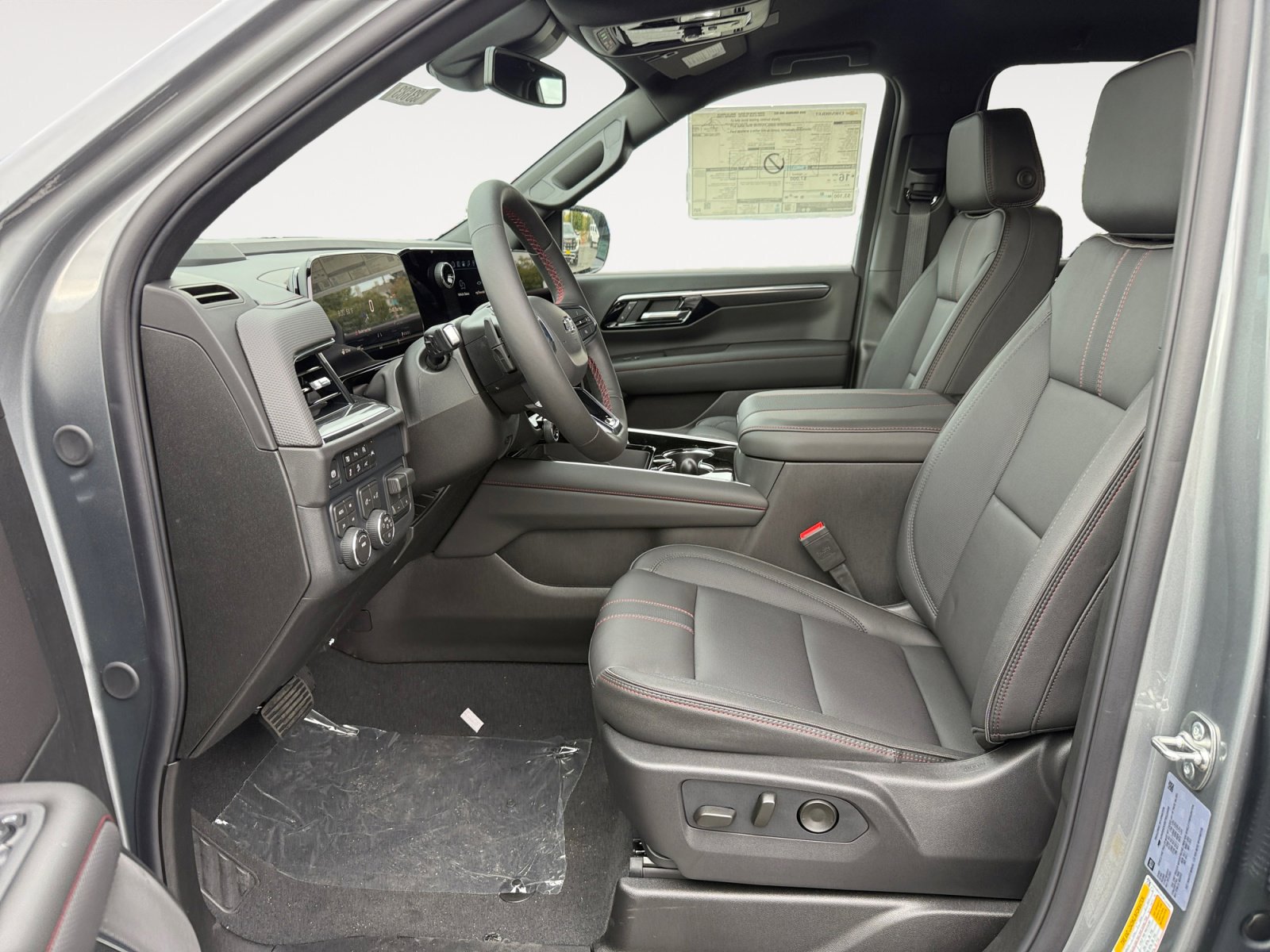 New 2026 Chevrolet Suburban RST image 10