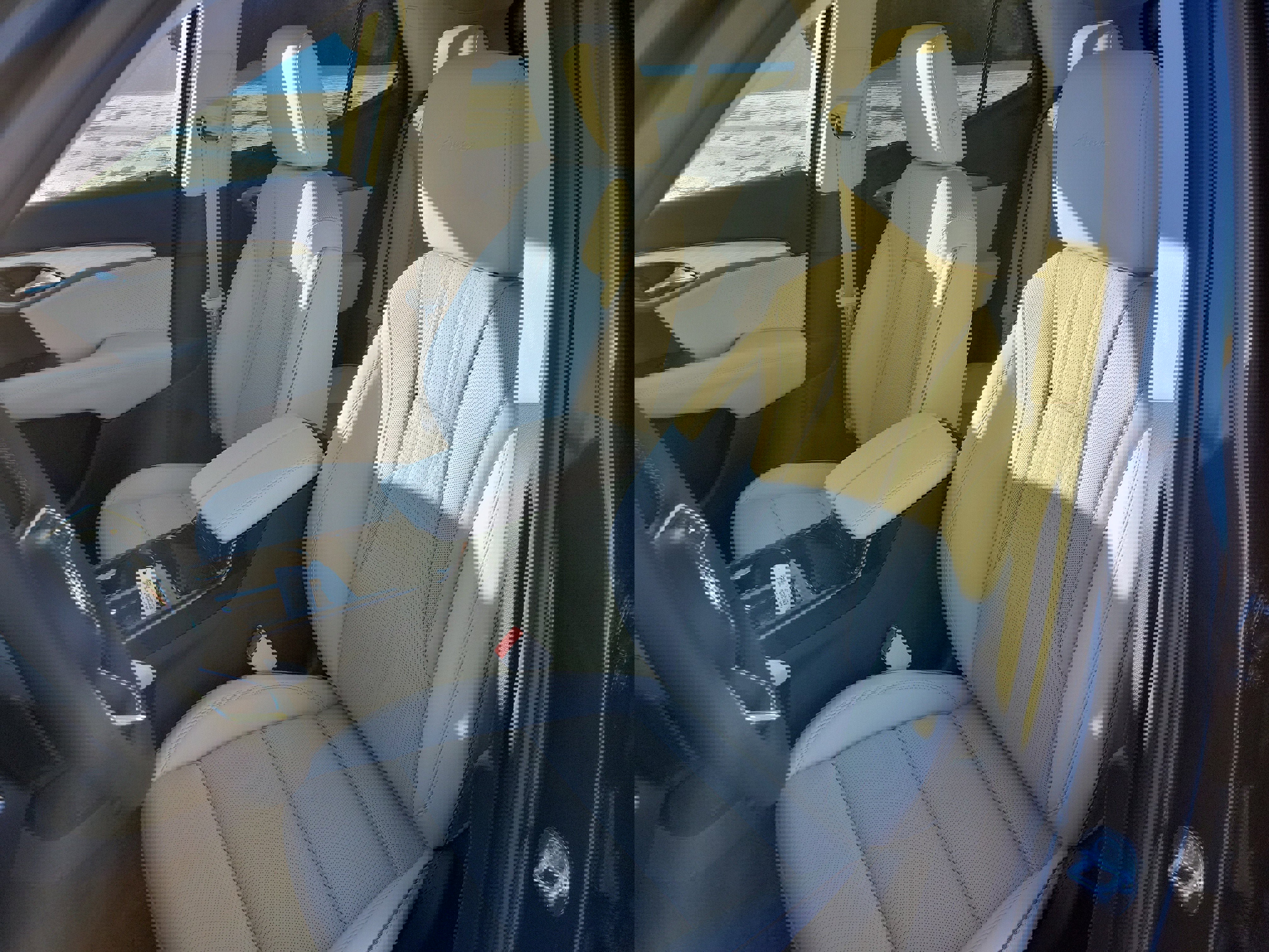 New 2026 Buick Envision Avenir image 4