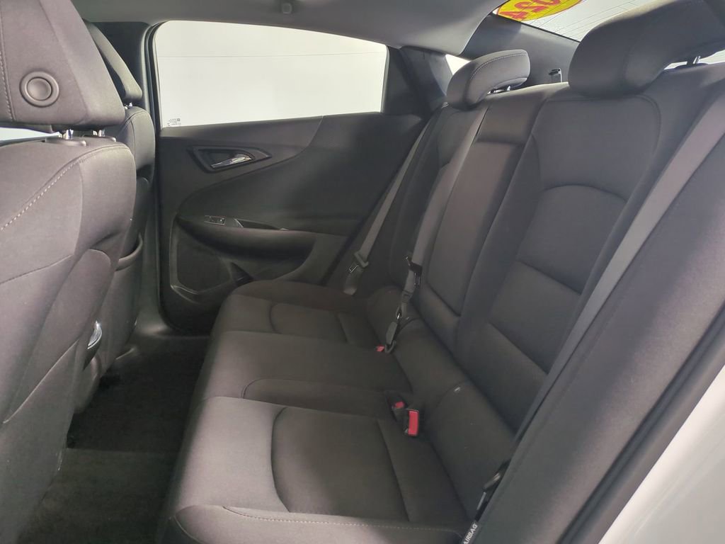 Used 2024 Chevrolet Malibu LT image 14