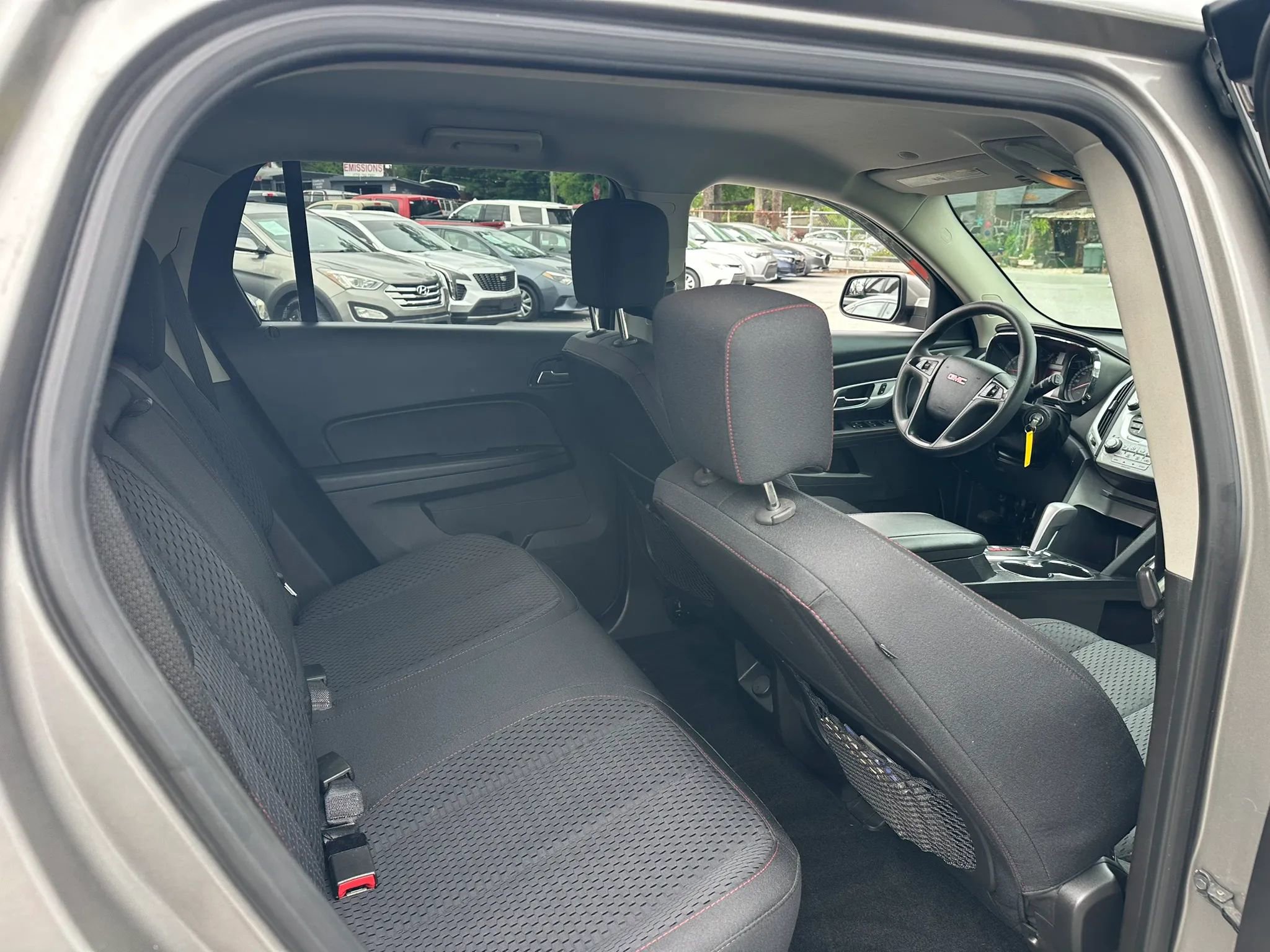 Used 2012 GMC Terrain SLE FWD image 16