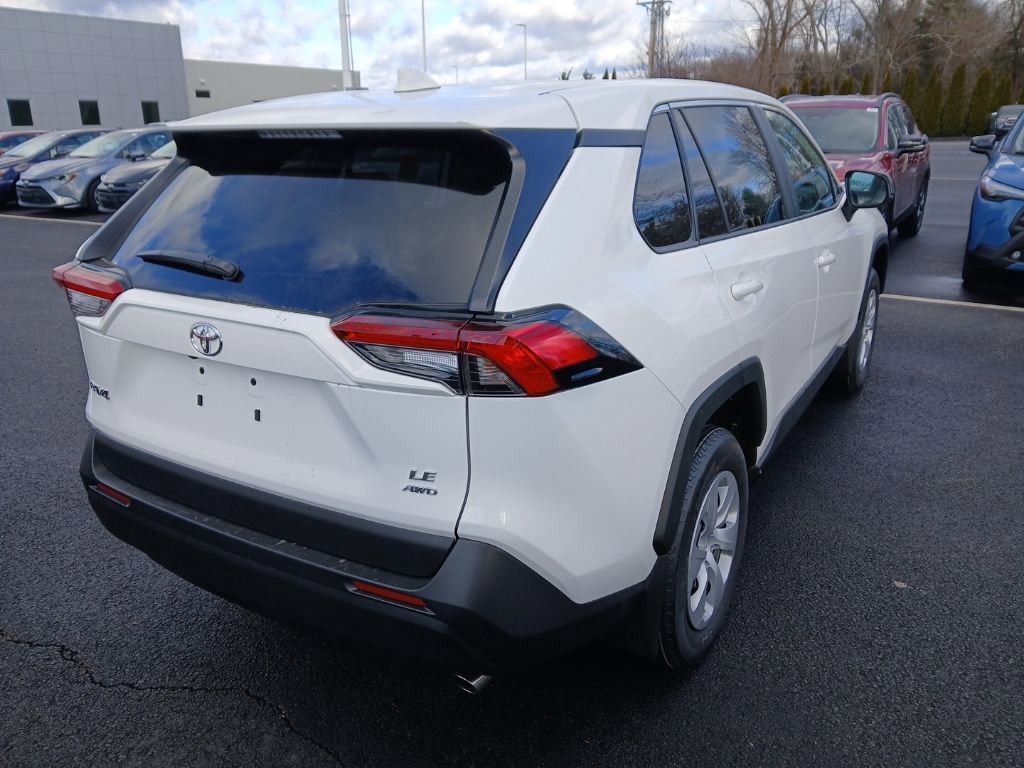 New 2025 Toyota RAV4 LE image 3