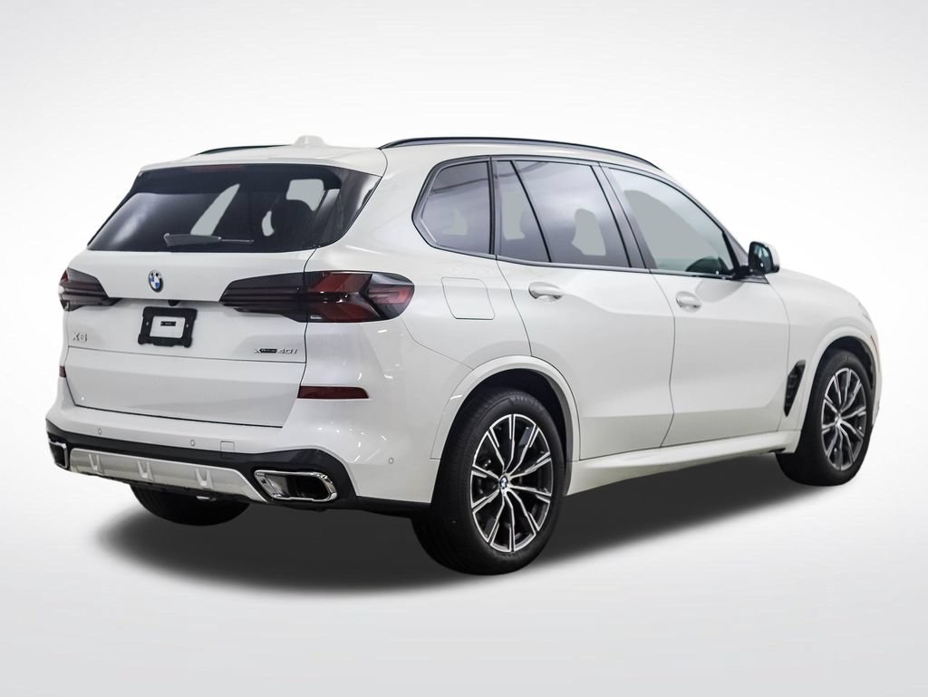 Certified 2026 BMW X5 xDrive40i w/ M Sport Package AWD/4WD image 5