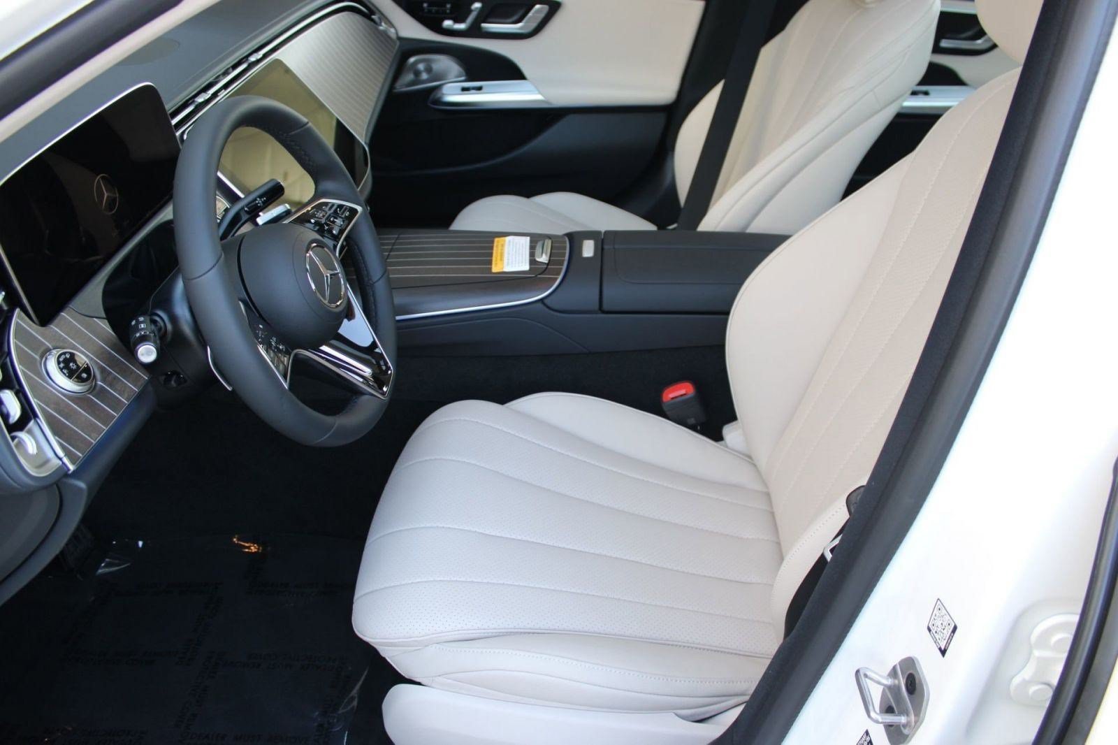 New 2026 Mercedes-Benz E 350 4MATIC Sedan image 5