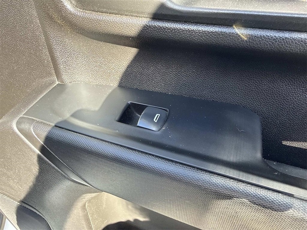 Used 2023 Chevrolet Silverado 2500 Custom w/ Custom Convenience Package image 27