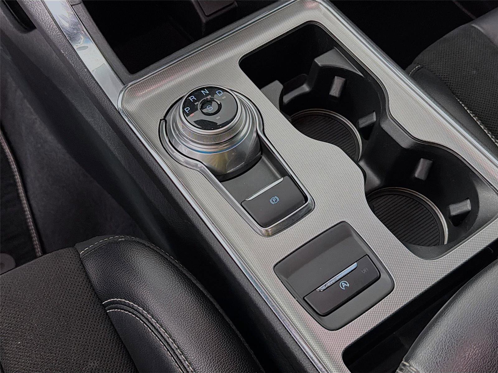 Used 2024 Ford Edge ST AWD/4WD image 17