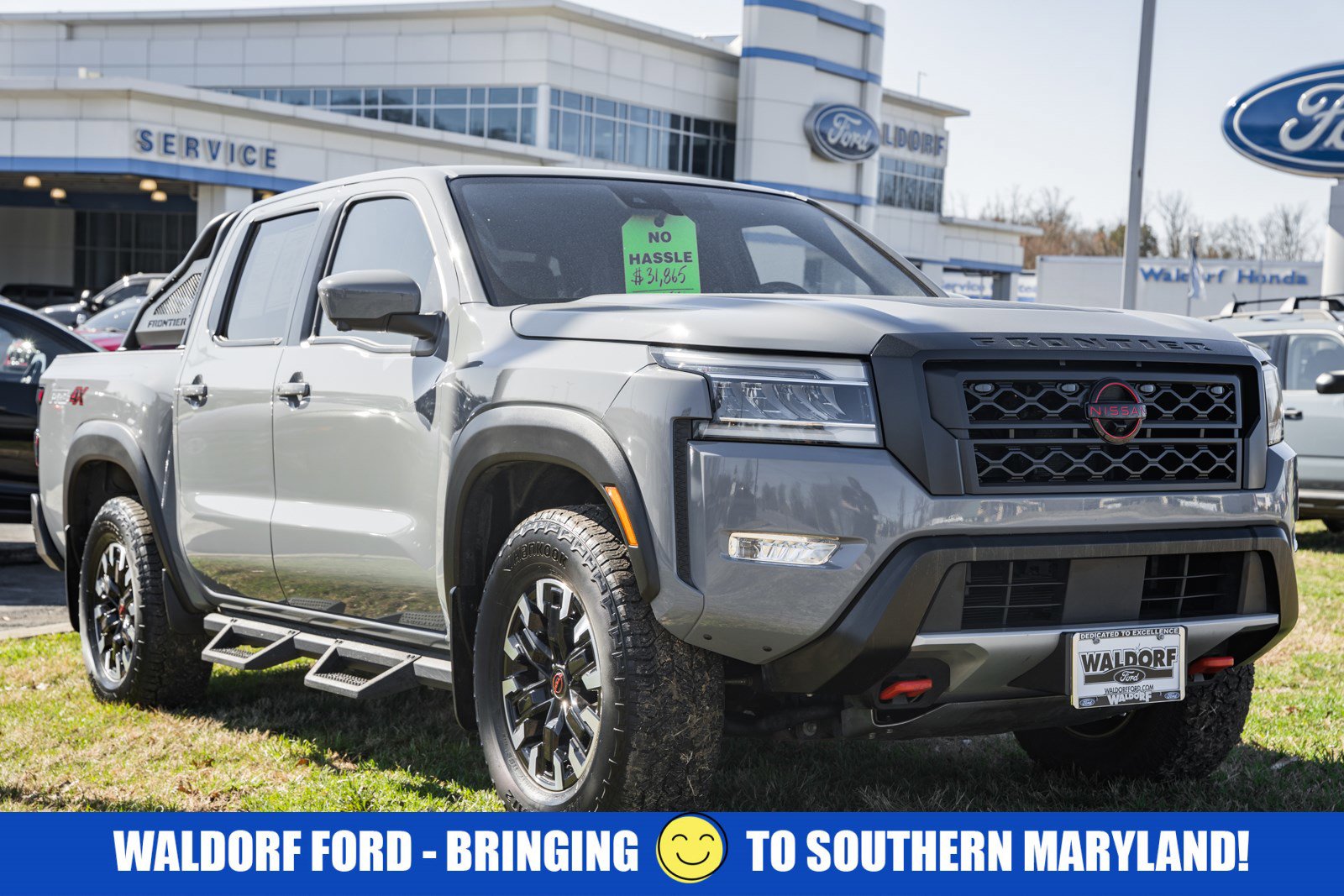 Used 2023 Nissan Frontier PRO-4X w/ Pro Convenience Package image 1