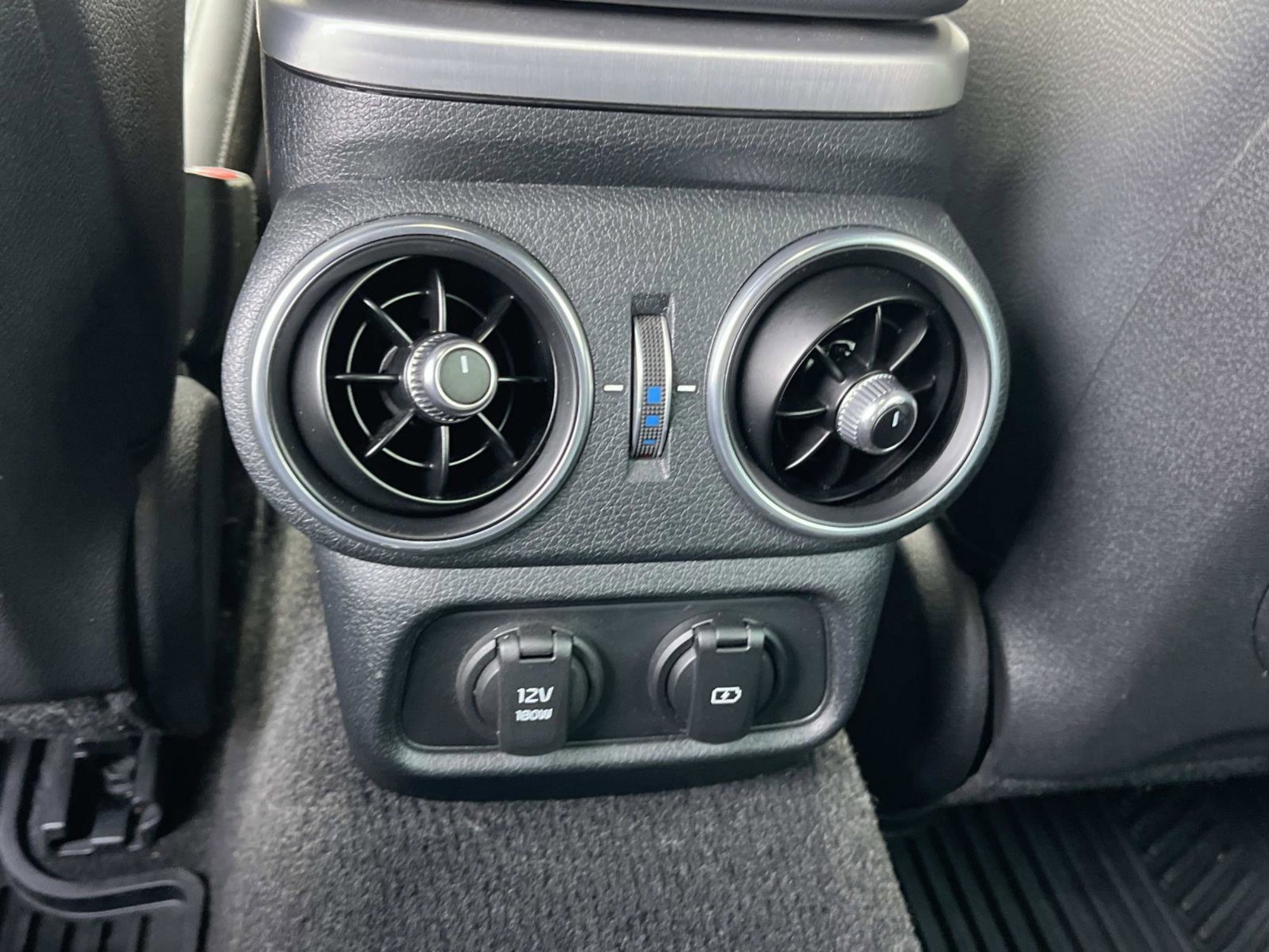 Used 2019 Kia Stinger GT image 12