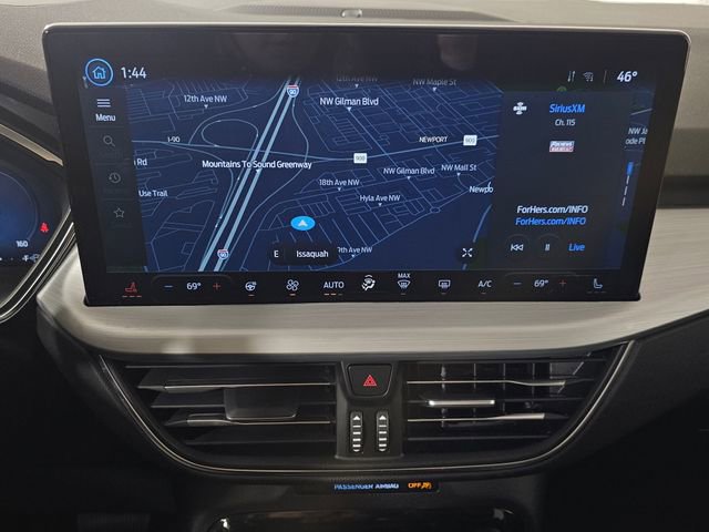 Used 2024 Ford Escape SE w/ PHEV Premium Package image 32