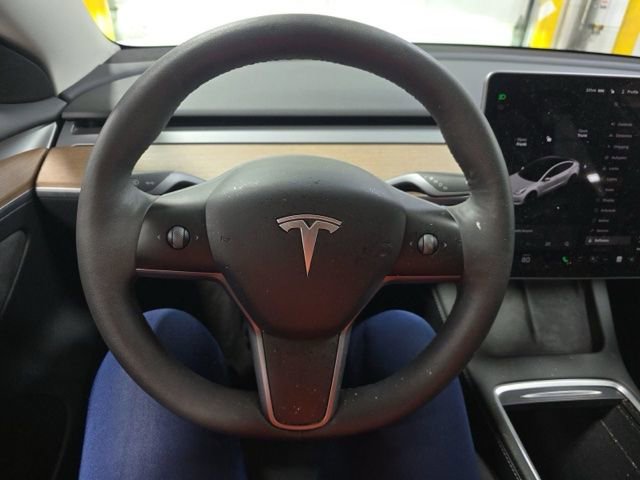 Used 2023 Tesla Model 3 Standard Range image 13