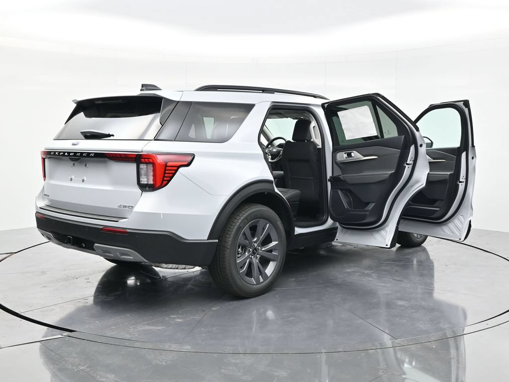 New 2026 Ford Explorer Active w/ Active Comfort Package AWD/4WD image 5