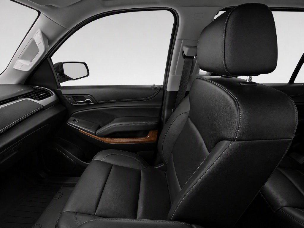 Used 2019 Chevrolet Suburban Premier AWD/4WD image 18