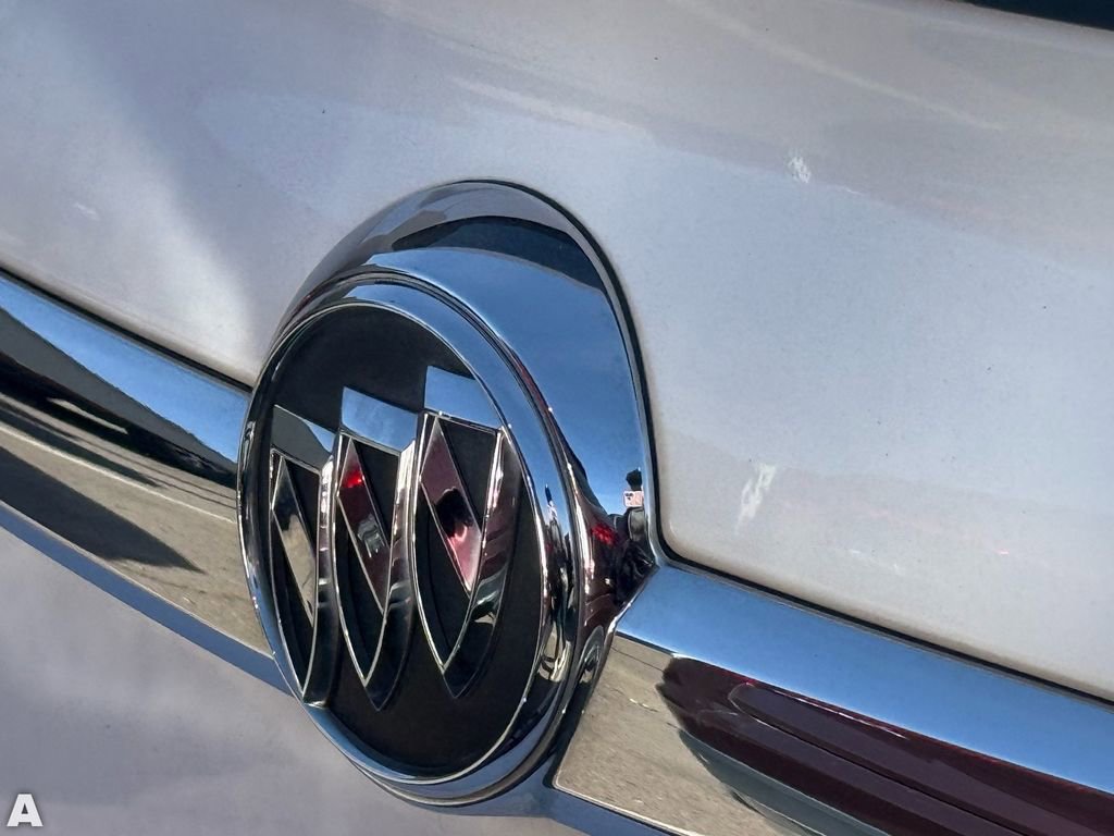 Used 2016 Buick Regal FWD image 12