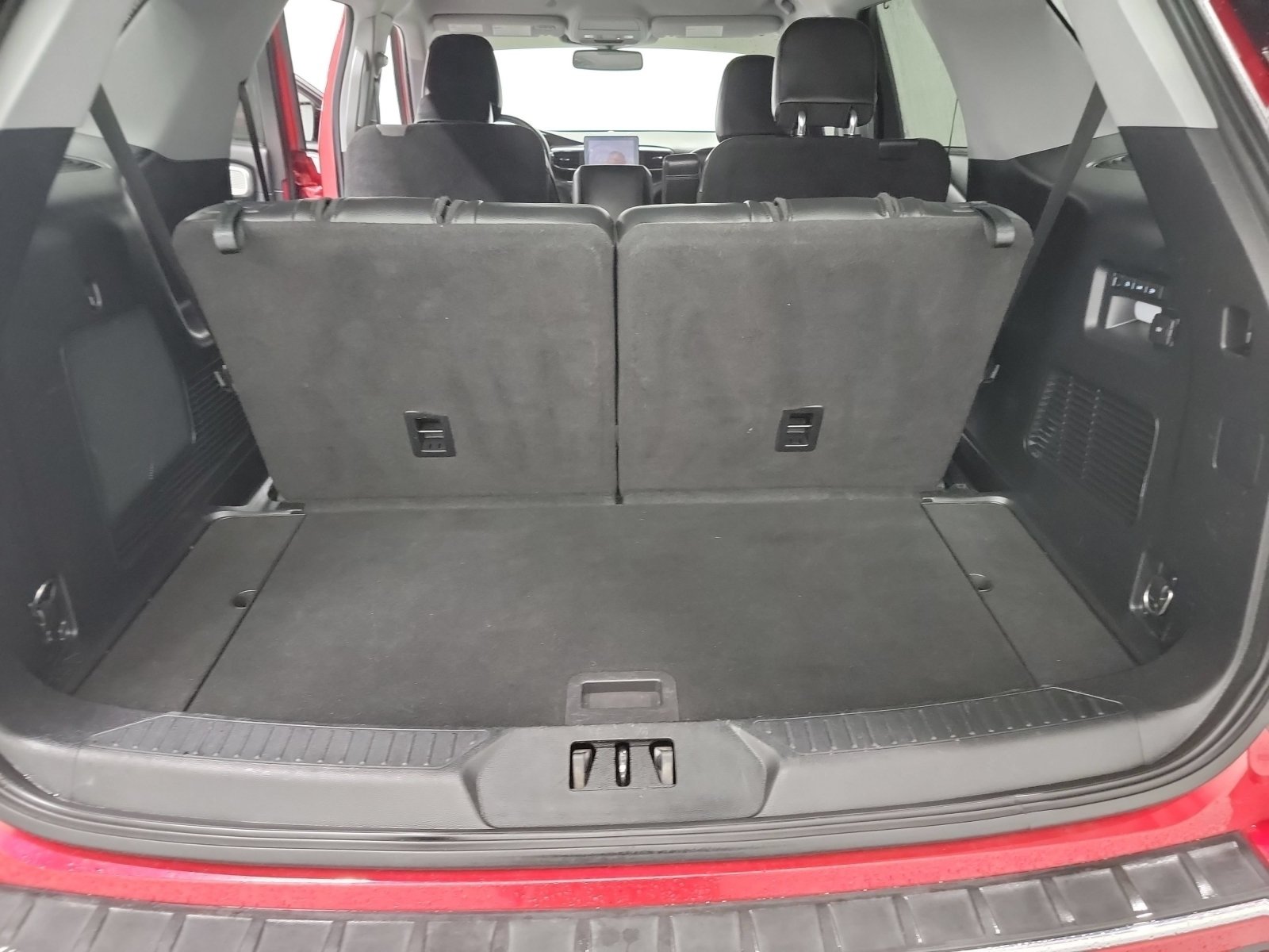 Used 2020 Ford Explorer Limited AWD/4WD image 25