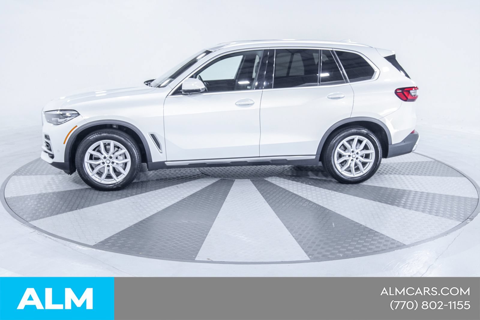 Used 2023 BMW X5 xDrive40i w/ Premium Package AWD/4WD image 5