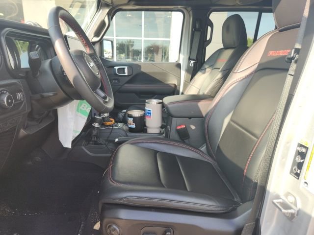 Used 2024 Jeep Wrangler Unlimited Rubicon w/ Convenience Group AWD/4WD image 13