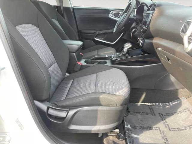Used 2024 Kia Soul LX w/ Option Group 015 image 27