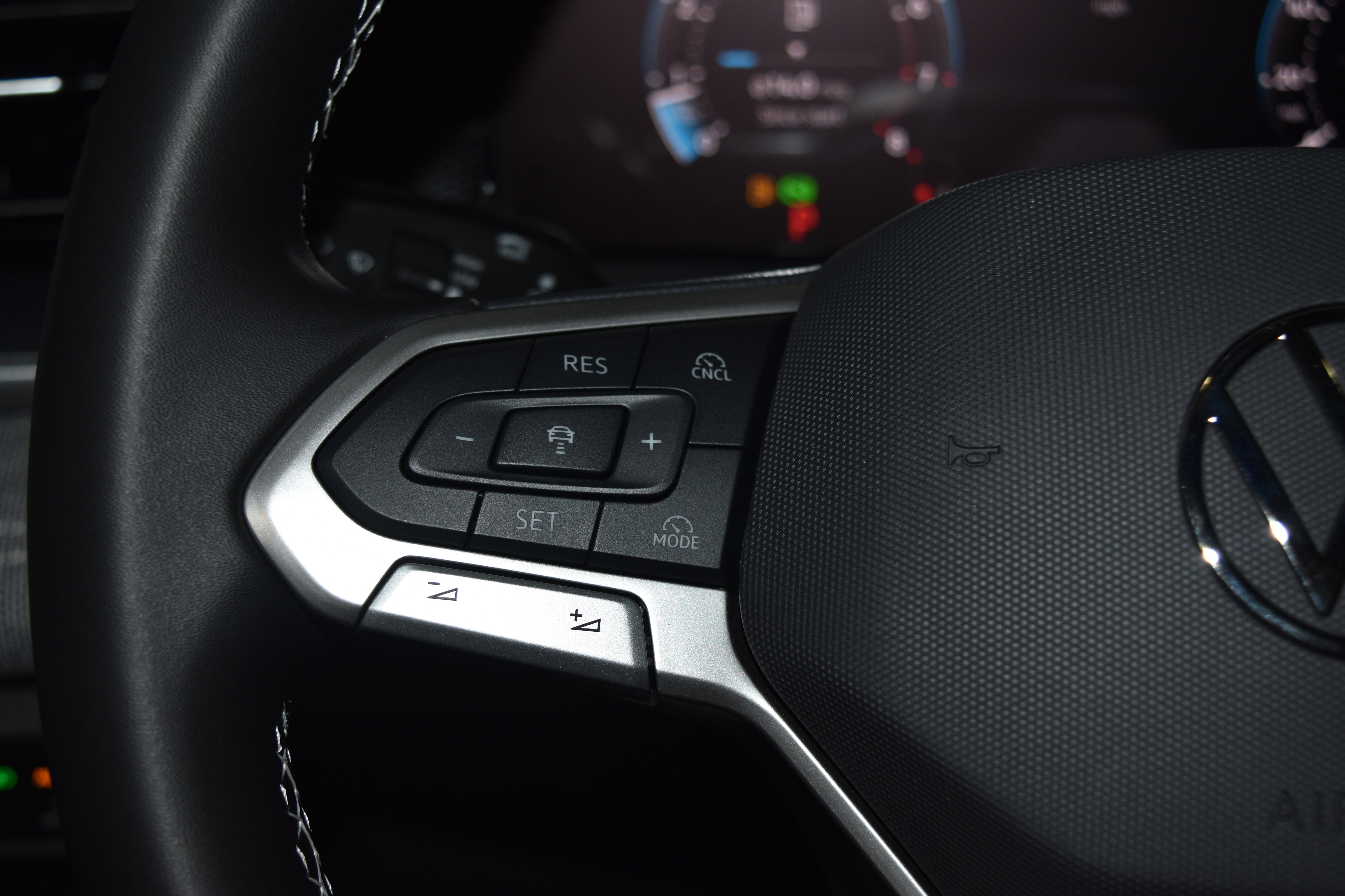 New 2026 Volkswagen Tiguan S image 6