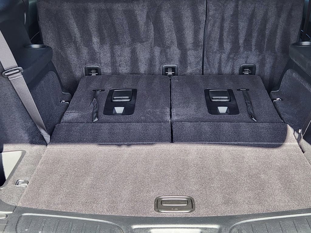 Used 2025 Dodge Durango R/T w/ Trailer Tow Group IV image 11