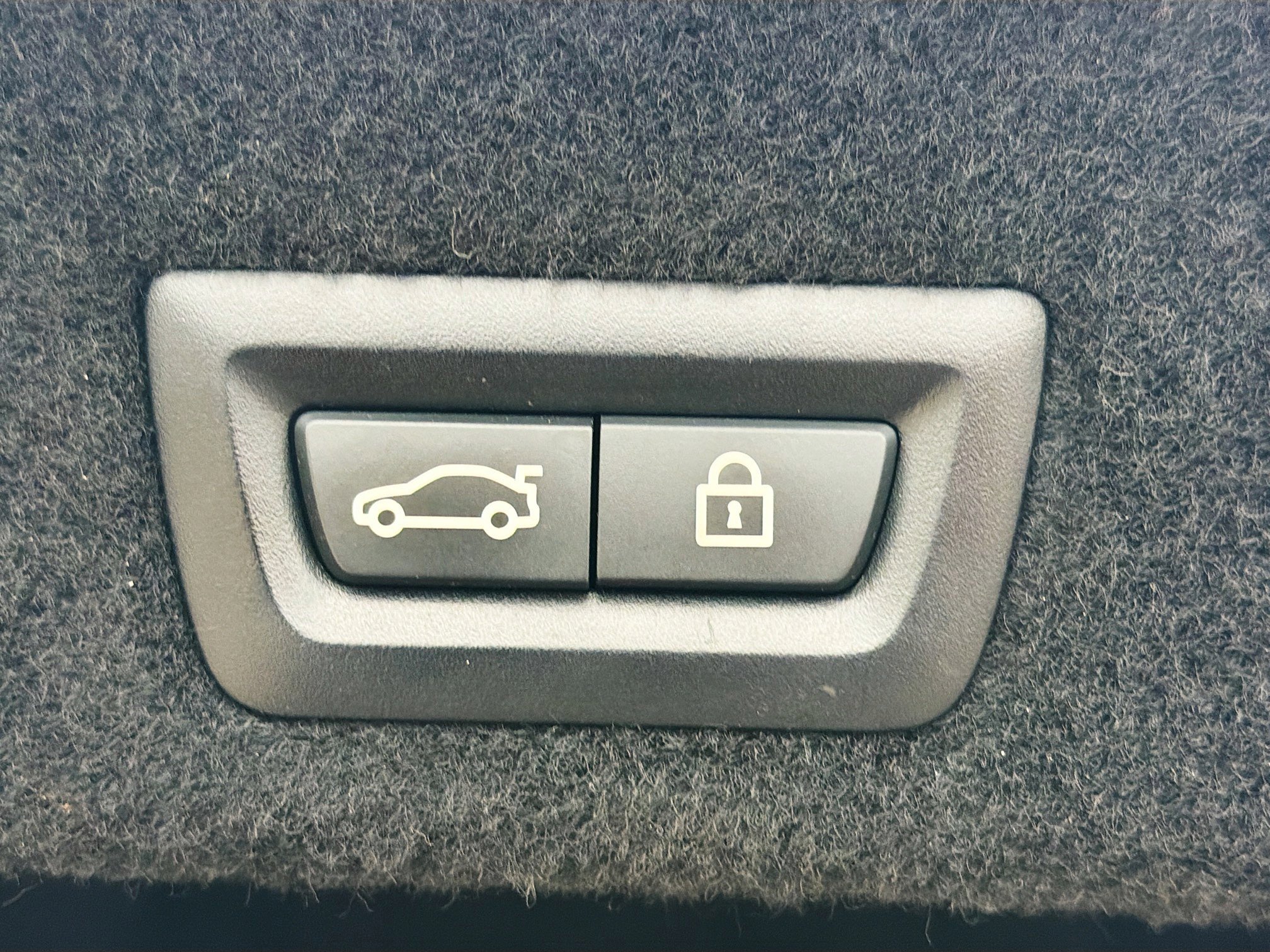 Used 2019 BMW 740i 740i w/ M Sport Package image 12