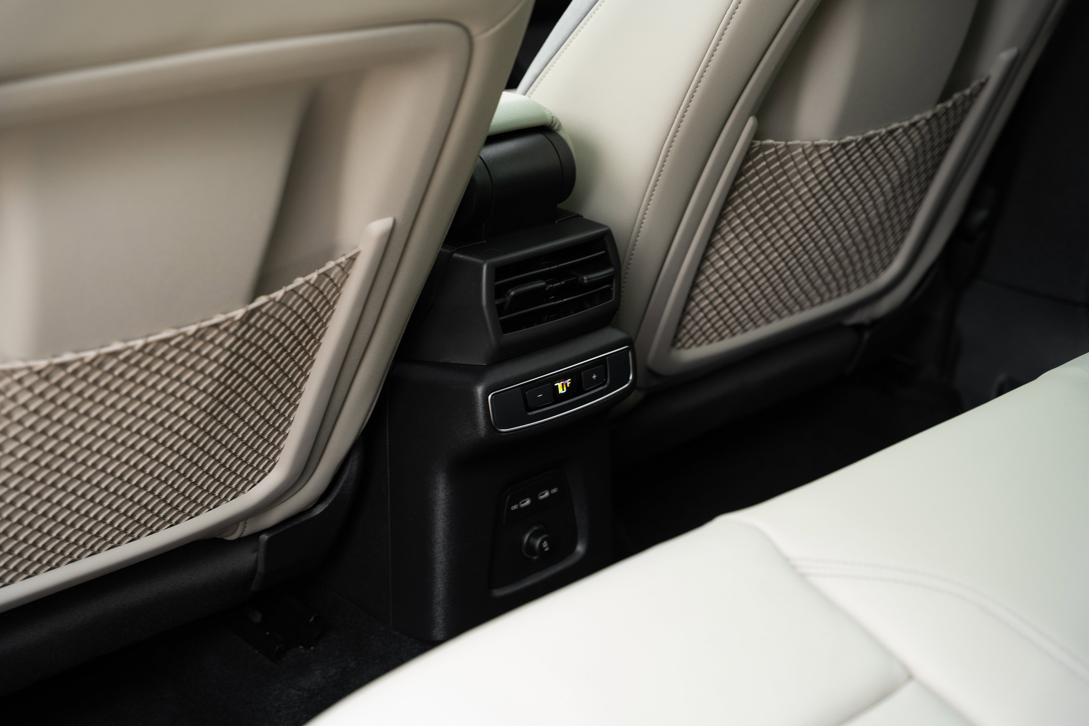 Certified 2024 Audi Q4 e-tron Prestige image 29