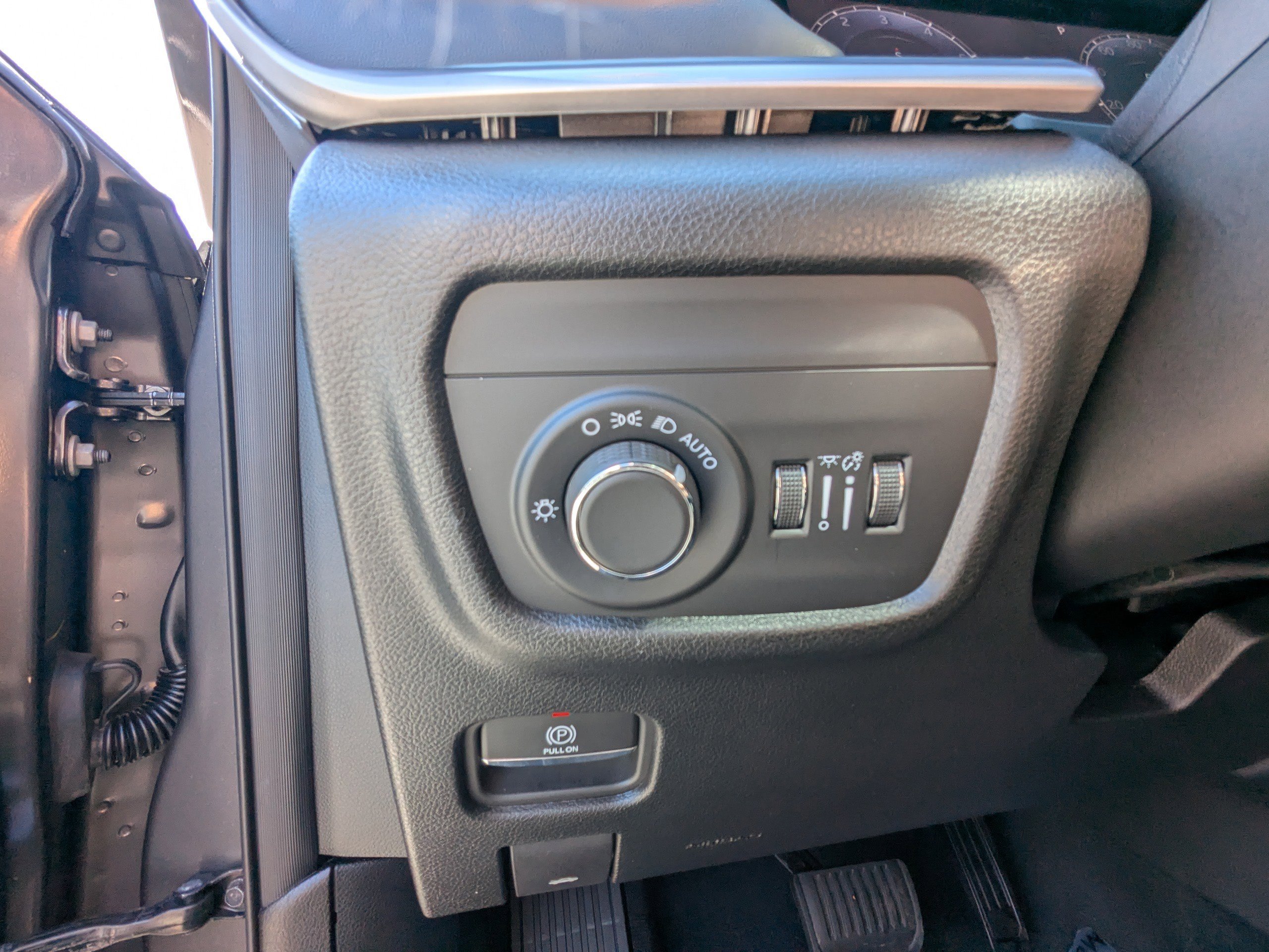 Certified 2025 Jeep Grand Cherokee Laredo X w/ Luxury Tech Group I image 20